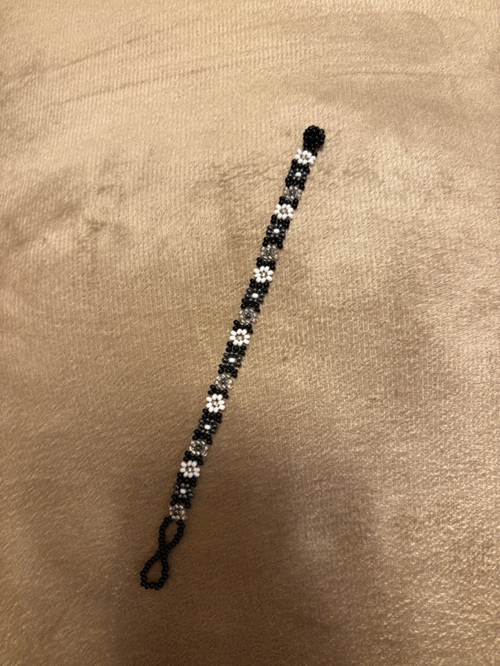 Beaded Black and White Floral Bracelet